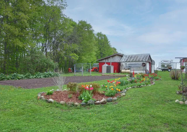 3rd image of 8201 Essex Rd, Ellsworth, MI 49729 | MLS# 78080069032
