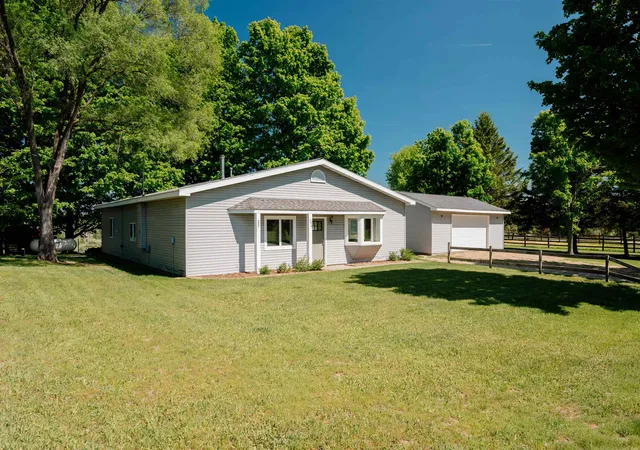 Photo 1 of Single family home for sale at 5875 Knight Rd, Kingsley, MI 49649 | MLS# 78080069034 | Listing updated on 2026-06-05