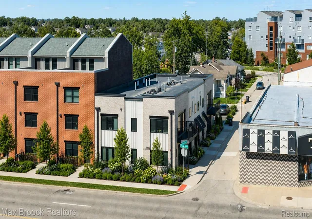 Photo 1 of Sale Pending at 105 N Laurel St, Royal Oak, MI 48067 | MLS# 20261039854 | Listing updated on 2026-06-18
