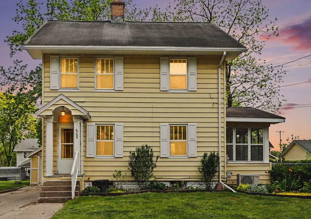 Photo 1 of Single family home for sale at 605 Colfax St, Jackson, MI 49203 | MLS# 55026026065 | Listing updated on 2026-06-06