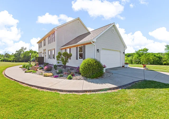 1st image of 9848 Canandaigua Rd, Clayton, MI 49235 | MLS# 81026026064