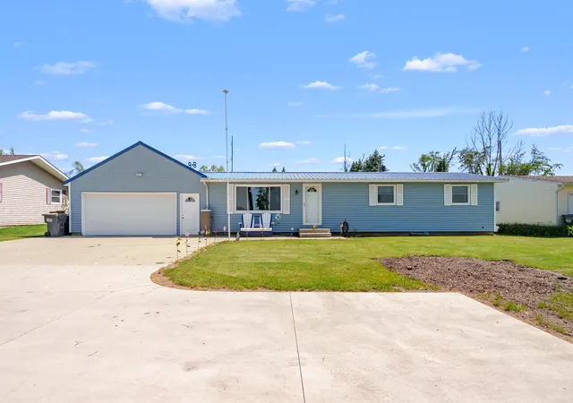 1st image of `2975 W W Ave, Schoolcraft, MI 49087 | MLS# 66026026059