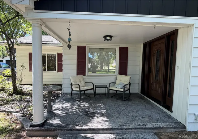 Photo 3 of Single family home for sale at 8420 Pacton Dr, Shelby Township, MI 48317 | MLS# 20261039859 | Listing updated on 2026-06-11