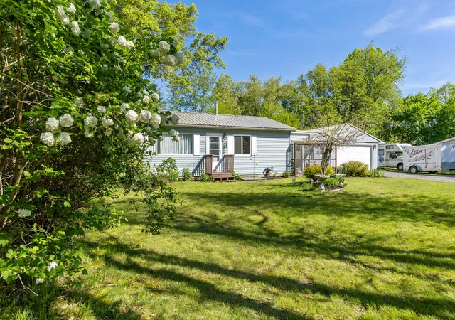 Photo 2 of Single family home for sale at 17270 Apache Trl, Howard City, MI 49329 | MLS# 72026026075 | Listing updated on 2026-06-16