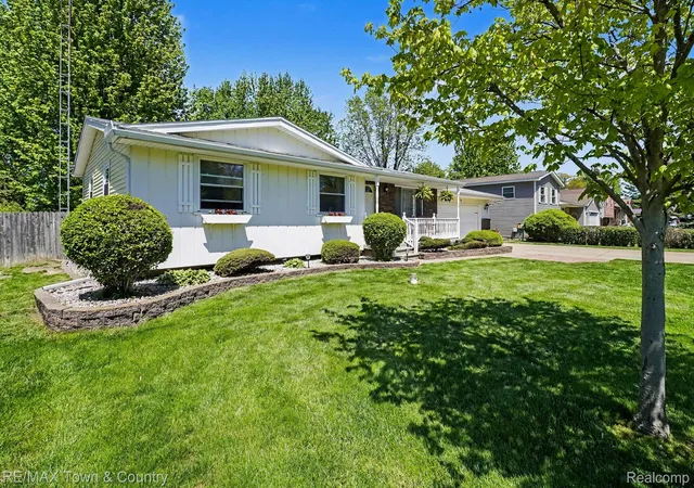 Photo 1 of Sale Pending at 4374 Bridgeman Trl, Swartz Creek, MI 48473 | MLS# 20261039874 | Listing updated on 2026-06-07