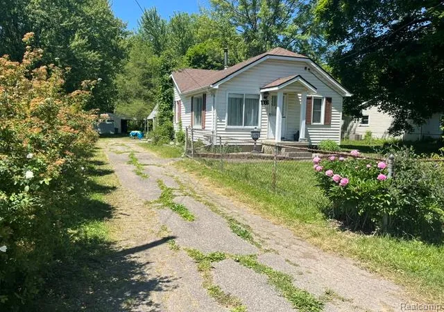 Homes for sale in Burton City Genesee, MI | 1086 Forest Ave, Burton City Genesee, MI 48509 | MLS# 20261039884