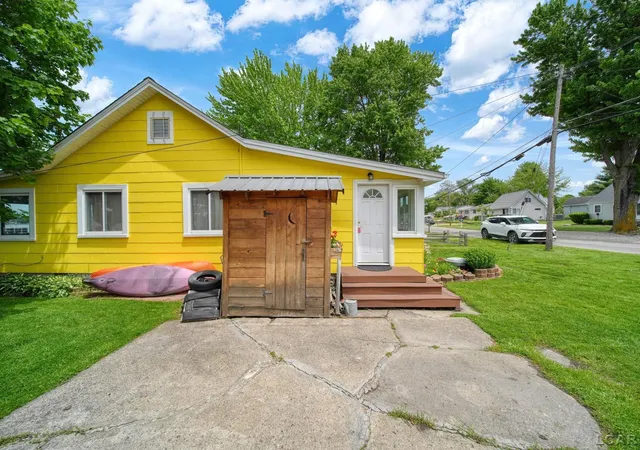 Photo 3 of Single family home for sale at 392 Egan Hwy, Brooklyn, MI 49230 | MLS# 56050209635 | Listing updated on 2026-06-09