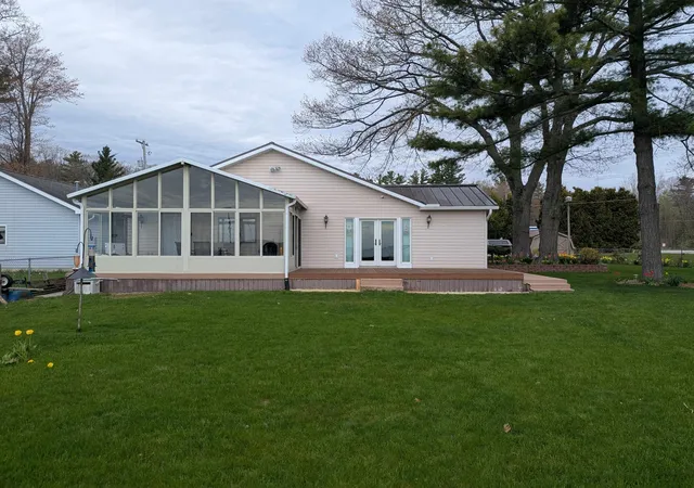 4th image of 488 N Huron Rd, Au Gres, MI 48703 | MLS# 77080069042