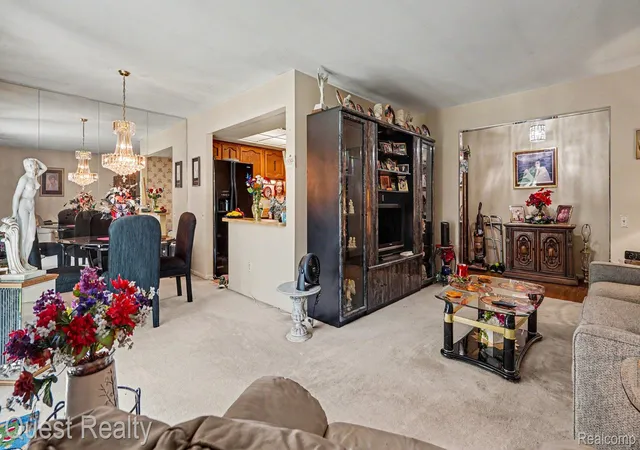 Listing Photo 4 - Condo for sale in building located at 42744 Sheldon Pl, Clinton Village, MI 48038 - Unit #151