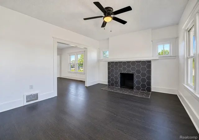 Photo 2 of Single family home for sale at 1735 Clairmount St, Detroit, MI 48206 | MLS# 20261039921 | Listing updated on 2026-07-20