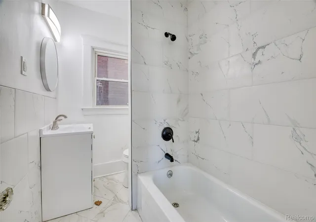 Photo 3 of Single family home for sale at 1735 Clairmount St, Detroit, MI 48206 | MLS# 20261039921 | Listing updated on 2026-07-20