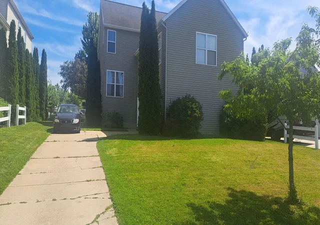 Photo 47 of Single family home for sale at 573 Brownstone St, Holland, MI 49423 | MLS# 71026026105 | Listing updated on 2026-08-26