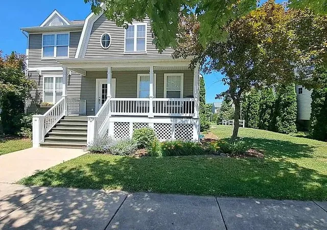 Photo 2 of Single family home for sale at 573 Brownstone St, Holland, MI 49423 | MLS# 71026026105 | Listing updated on 2026-08-26