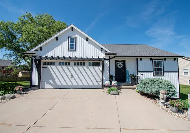 1st image of 8713 Willow Creek Dr, Jenison, MI 49428 | MLS# 65026026104