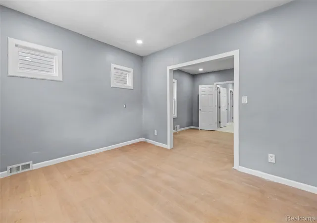 Photo 4 of Single family home for sale at 19421 Eureka St, Detroit, MI 48234 | MLS# 20261039925 | Listing updated on 2026-10-19