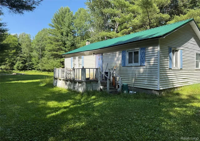 3rd image of 1501 Michael Dr, Alger, MI 48610 | MLS# 20261039936