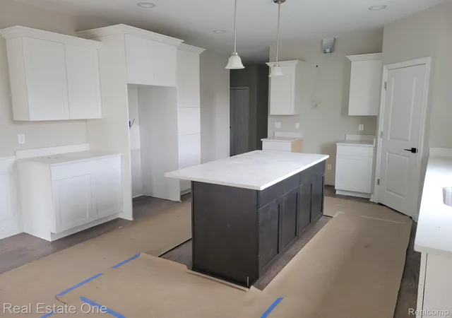 Photo 2 of Single family home for sale at 1983 Chancery Dr, Troy, MI 48085 | MLS# 20261039953 | Listing updated on 2026-08-26