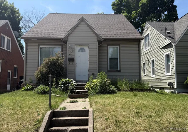 Photo 1 of Single family home for sale at 47 Osceola Dr, Pontiac, MI 48341 | MLS# 20261039975 | Listing updated on 2026-06-05