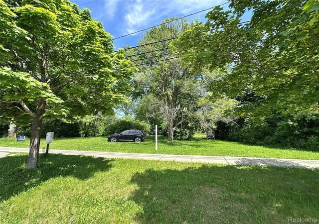 2nd image of 6750 N Canton Ctr Rd, Canton, MI 48187 | MLS# 20261040002