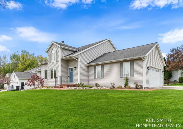 2nd image of 5131 Windybrook Dr Sw, Wyoming, MI 49418 | MLS# 65026026153