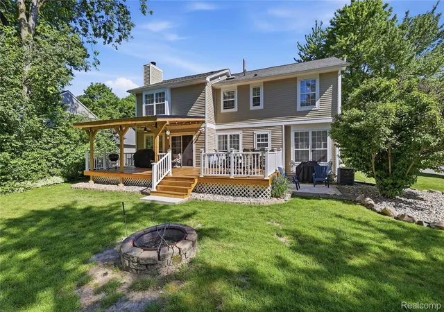 Photo 3 of Single family home for sale at 6003 Cedar Bnd Dr, Clarkston, MI 48346 | MLS# 20261040010 | Listing updated on 2026-06-08