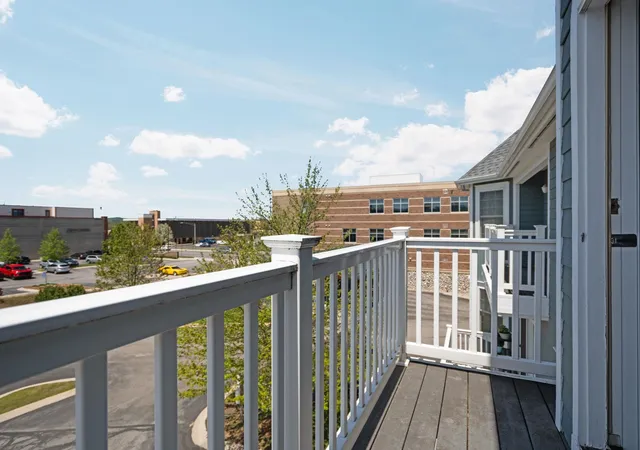 36th image of 100 Hope St, Traverse City, MI 49686 | MLS# 78080069061