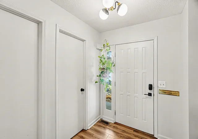 Listing Photo 5 - Condo for sale in building located at 3755 Cedaridge Rd, Kalamazoo, MI 49008