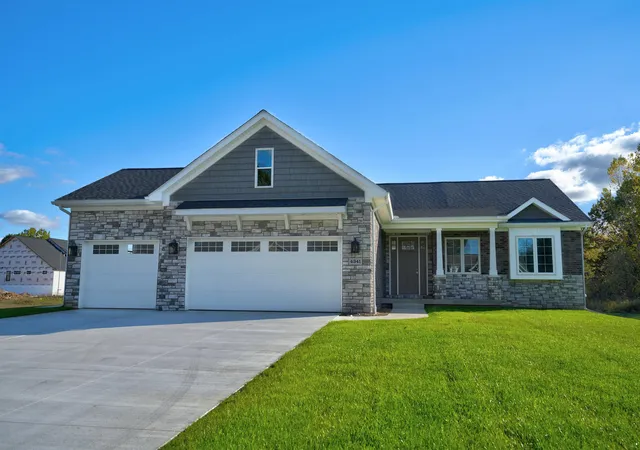 Photo 1 of Single family home for sale at 4341 Stepping Stone Ln, Fenton, MI 48430 | MLS# 5050209695 | Listing updated on 2026-09-30