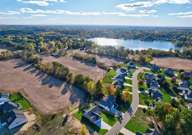 Photo 3 of Single family home for sale at 4341 Stepping Stone Ln, Fenton, MI 48430 | MLS# 5050209695 | Listing updated on 2026-09-30