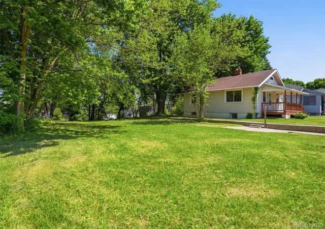 Photo 1 of Sale Pending at 45 Kemp St, Pontiac, MI 48342 | MLS# 20261040028 | Listing updated on 2026-06-05