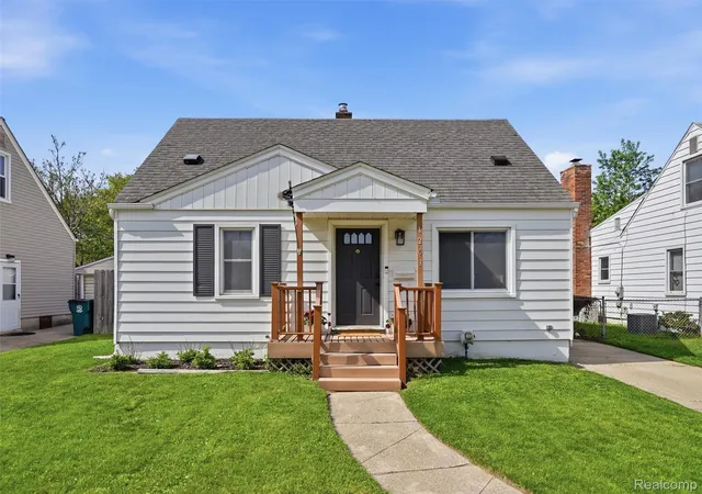 Photo 1 of Single family home for sale at 1203 Whitcomb Ave, Royal Oak, MI 48073 | MLS# 20261040037 | Listing updated on 2026-06-18