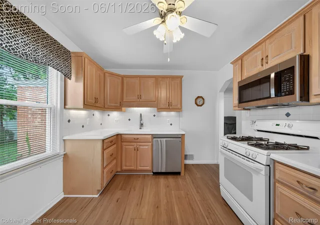 Photo 4 of Single family home for sale at 3211 Ferris Ave, Royal Oak, MI 48073 | MLS# 20261040039 | Listing updated on 2026-06-14