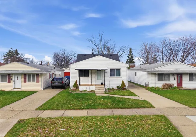 5th image of 20629 Hollywood St, Harper Woods, MI 48225 | MLS# 58050209702
