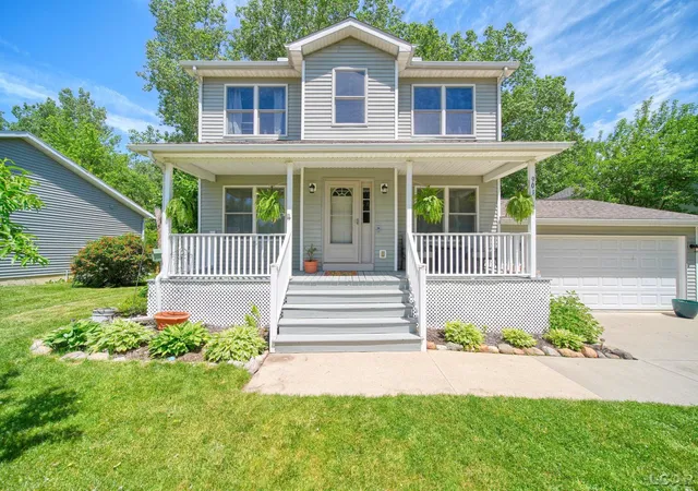 Photo 1 of Single family home for sale at 901 Bradish St, Adrian City Lenawee, MI 46025 | MLS# 56050209705 | Listing updated on 2026-06-06