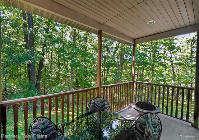 Photo 3 of Single family home for sale at 4053 Rolling Acres Dr, Hartland, MI 48353 | MLS# 20261040059 | Listing updated on 2026-08-29