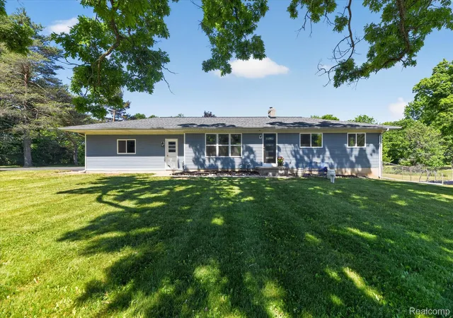5th image of 2250 Montague Rd, Davison, MI 48423 | MLS# 20261040070