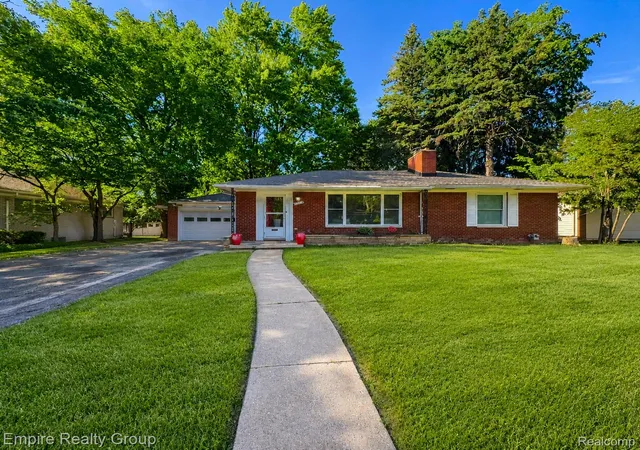 1st image of 17300 Buckingham Ave, Beverly Hills, MI 48025 | MLS# 20261040076