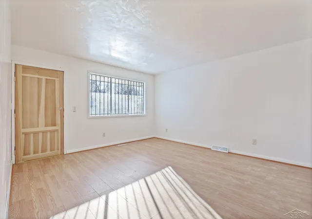 Photo 3 of Single family home for sale at 2431 Ledyard St, Saginaw, MI 48601 | MLS# 61050209722 | Listing updated on 2026-06-01