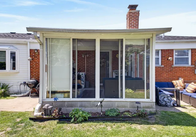 Photo 3 of Single family home for sale at 31822 Slumber Ln, Fraser, MI 48026 | MLS# 20261040102 | Listing updated on 2026-06-18