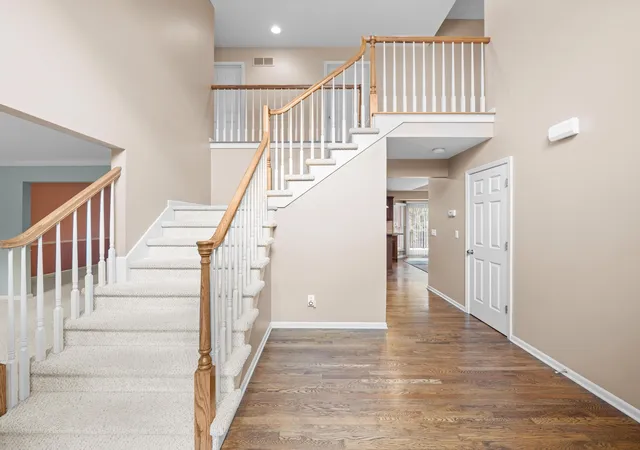 Photo 3 of Single family home for sale at 350 Huntington Dr, Saline, MI 48176 | MLS# 81026026225 | Listing updated on 2026-06-07