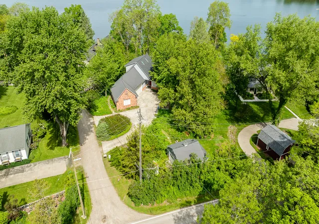 Photo 2 of Single family home for sale at 8790 Hendricks Dr, Brighton, MI 48116 | MLS# 81026026227 | Listing updated on 2026-09-14