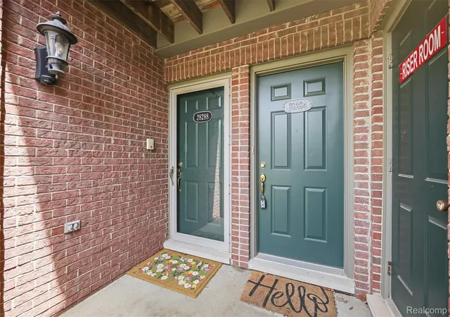 Listing Photo 3 - Condo for sale in building located at 28284 Carlton Wy Dr, Novi, MI 48377