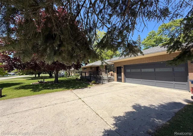Homes for sale in Alpena City Alpena, MI | 205 Sunset Blvd, Alpena City Alpena, MI 49707 | MLS# 20261040133