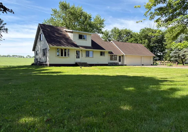 Single family home for sale at 11633 King Rd, Concord, MI 49237 | MLS# 81026026277