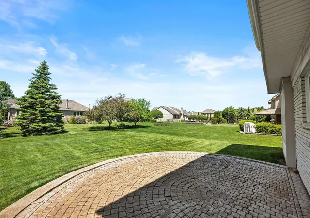 Photo 5 of Single family home for sale at 46325 Glen Eagle Dr, Shelby Township, MI 48315 | MLS# 58050209762 | Listing updated on 2026-08-22