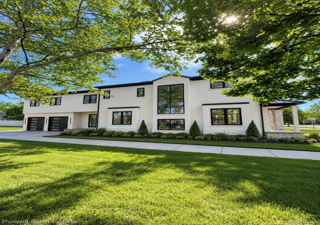 3rd image of 1998 Hazel St, Birmingham, MI 48009 | MLS# 20261040209