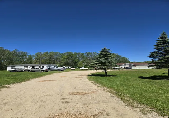 4th image of 3384 E 56Th St, Chase, MI 49623 | MLS# 72026026303