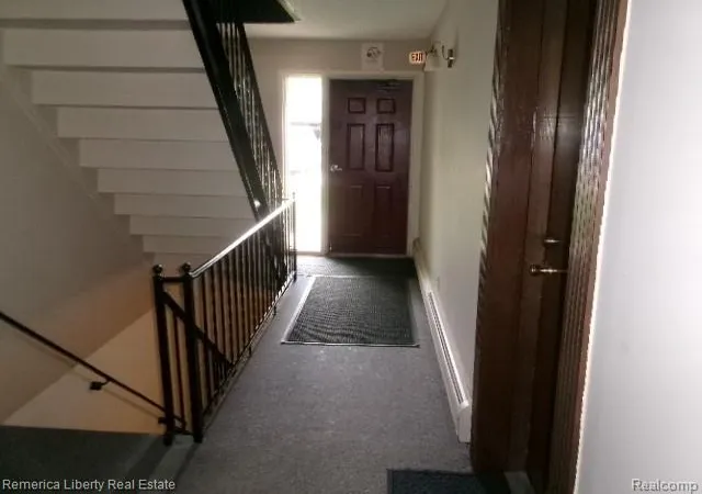 34th image of 15110 Fairfield St #B, Livonia, MI 48154 | MLS# 20261040232
