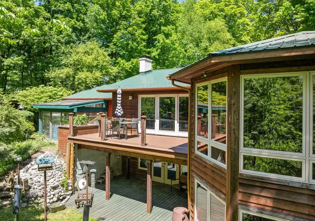 Photo 3 of Single family home for sale at 2160 S Maple Valley Rd, Suttons Bay, MI 49682 | MLS# 78080069093 | Listing updated on 2026-06-11