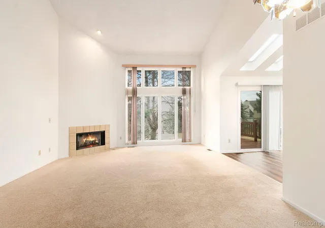 Photo 4 of Condo for sale at 4243 Breckenridge Dr, West Bloomfield, MI 48322 | MLS# 20261040254 | Listing updated on 2026-06-06